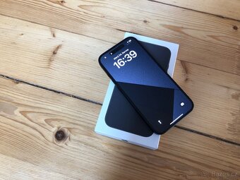 iPhone 16 128GB černá - 3