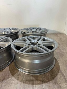 /// Alu kola Mercedes W204 R17 AMG /// - 3