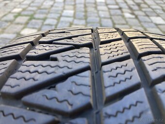 2ks zimních pneumatik KUMHO 235/55R18 100H 6-6,5mm DOT20219 - 3