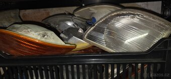 Mercedes-Benz Vito W638: přední blinkry - 3