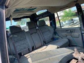 Land Rover Discovery II 2 - 3