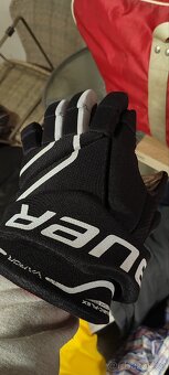 Hokejová vystroj - 3