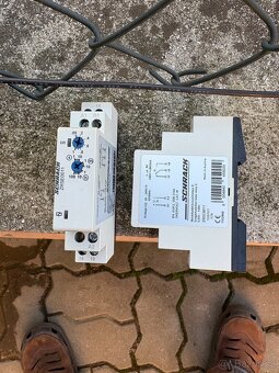 Časové relé Schrack ZR5E0011 24-240A AC/DC - 3