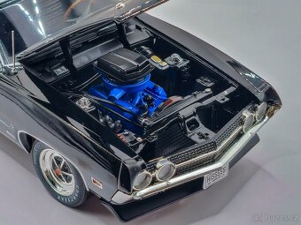 1970 Ford Torino Cobra 1:18 AutoWorld - 3