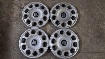 Poklice SEAT 15" - 3