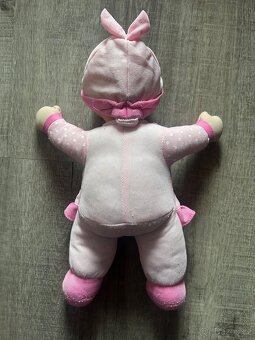 Panenka s měkkým tělíčkem - 3