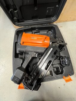 Hřebíkovačka plynová KMR D34/90-G641E - 3