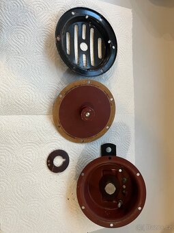 Tělo klaksonu ČZ 180 - 3