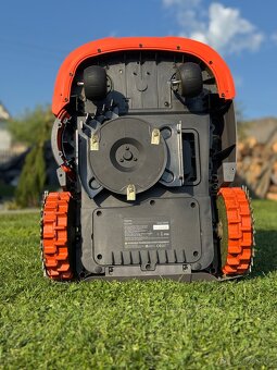 Prodám robotickou sekačku Segway Navimow H1500E v záruce. - 3