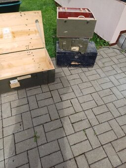 Prodám vojenské bedny od munice a lékařských materiálů - 3