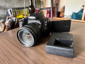 Canon 200D + 18-55mm - 3