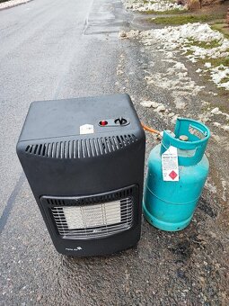 Plynový ohřívač Plein Air s plynovou láhví. - 3
