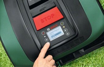 BOSCH Robotická sekačka Indego XS 300 - 3
