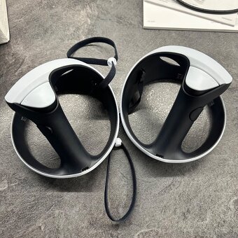 PS VR2 + nabíjecí stanice - záruka 18 měsíců - 3