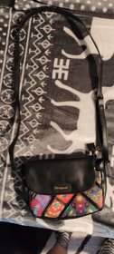 Desigual kabelky - 3