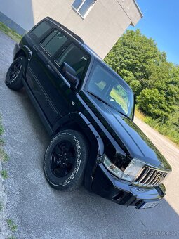 Jeep commander 3,0 crd 195 tis - 3