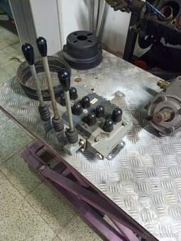 Prodám hydraulické díli různé druhy - 3