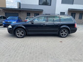 VW Passat combi 1.6i, 75 kW, 2004, klima, ALU R16, tažné - 3