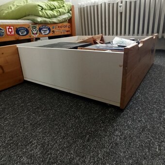 Dětská postel s úložnými boxy - 3