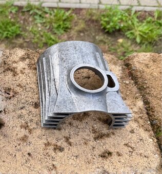 ČZ 125 175 250 - kryt karburátoru - 3