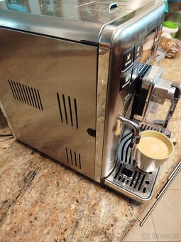 Automatický kávovar Philips Saeco Exprelia - 3