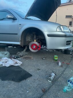 Škoda Octavia 1 (náhradní díly) - 3