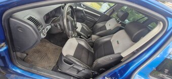Octavia 2 rs 2.0 tdi combi dily z celeho vozu - 3