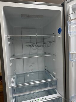 Lednice s mrazákem Amica - 3