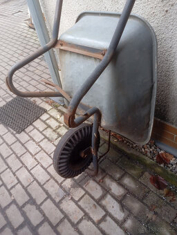 kolečko zahradní - 3