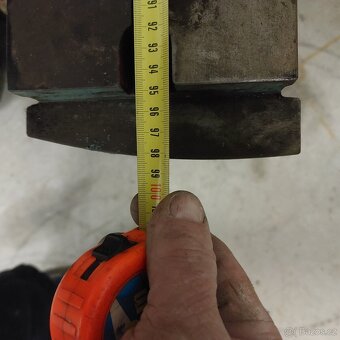 Lišta s T drážkou  na  Brusku BN - 3