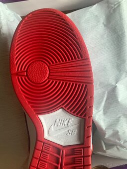 Nike SB Dunk Low Pro J-pack Chicago - 3