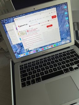 Apple MacBook Air - 3