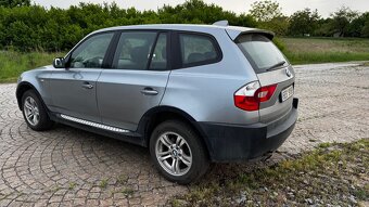BMW x3 e83 3.0i 170kw manuál 6 najeto pouze 179tis - 3