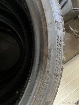 215/40R17 - 3