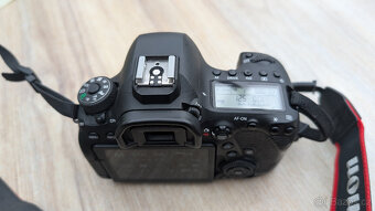 Canon EOS 6D mark II - 3