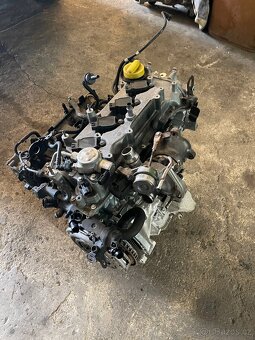 RENAULT MEGANE III SCENIC III 1.2TCe-85Kw—-MOTOR H5F F4 - 3