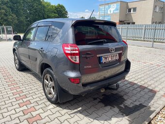 TOYOTA RAV4 2.2 D-4D, 4x4, r.v.12/2012 ODPOČET DPH 1 maj. - 3