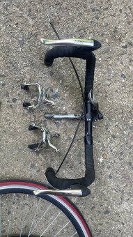 Silniční sada Shimano + zapletena kola 622 - 3