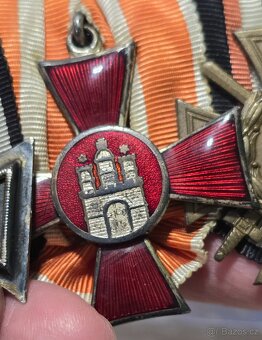 Medailová lišta s hanzovním křížem města Hamburk - 3