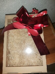 Dárková krabice s průhledem ,velká 33x22x11 NOVÁ - 3