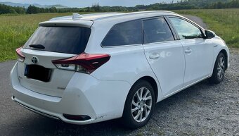 Toyota Auris Hybrid 1.8 VVT-i r.12/2018, naj.102xxxkm Bi-LED - 3