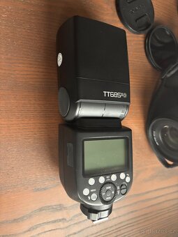 Godox TT685 II pre Lumix a OM - 3