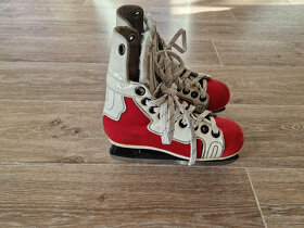 Hokejové brusle - 3