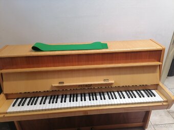 Piano Petrof - 3