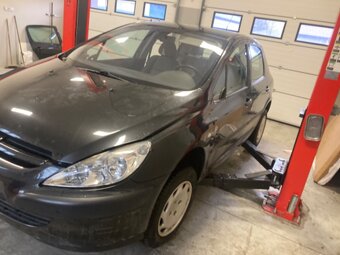 Peugeot 307 1.6 16V - díly - 3