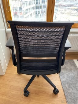 Kancelářská židle Steelcase Think V2 - 3