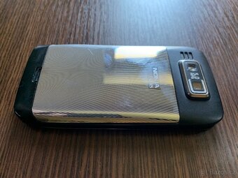 Nokia E72 - 3