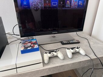 PlayStation 4 500GB - 3