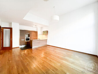 Pronájem bytu 3+kk, 89 m2, Praha – Nové Město - 3