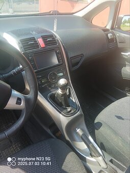 Toyota Auris - 3